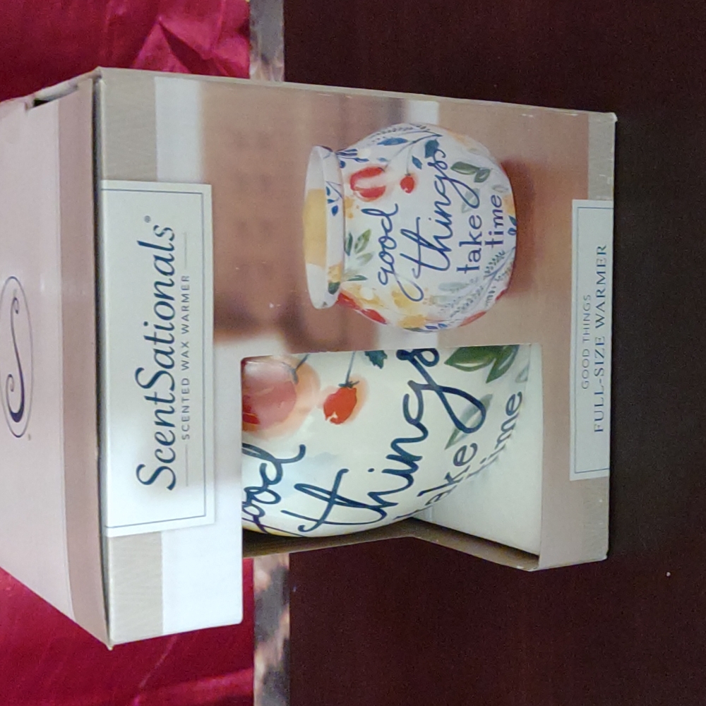 Scented wax warmer is new